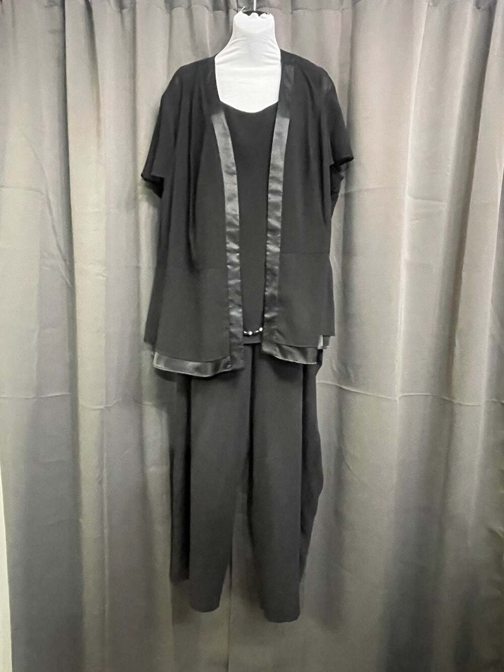 Studio I Women's 3-Piece Black Formal Pant Suit Set Tank Top and Duster Jacket